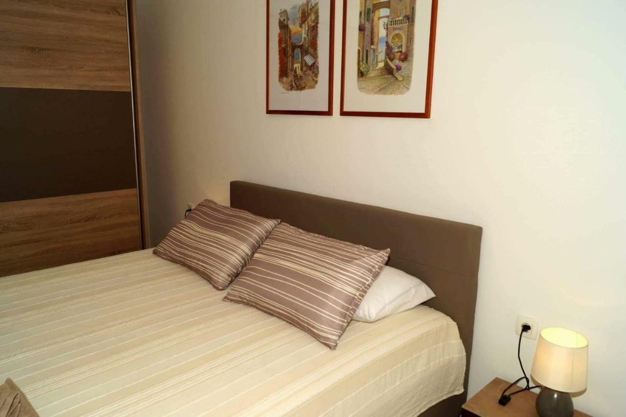 Apartament Apartman Eric Pula Zewnętrze zdjęcie