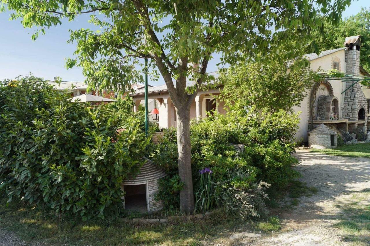 Apartament Apartman Eric Pula Zewnętrze zdjęcie