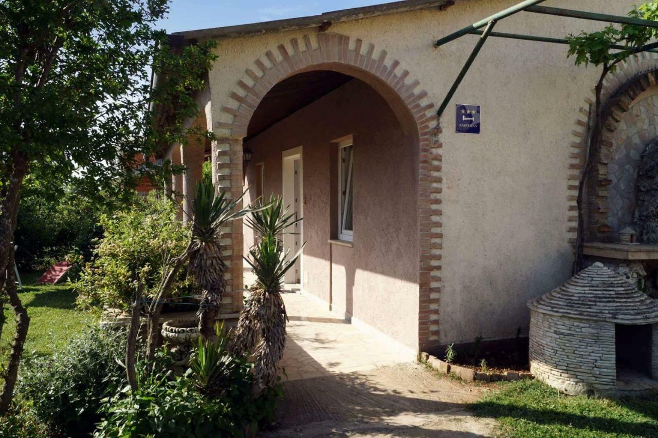 Apartament Apartman Eric Pula Zewnętrze zdjęcie