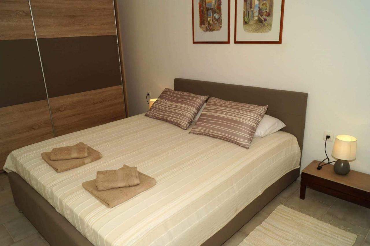 Apartament Apartman Eric Pula Zewnętrze zdjęcie