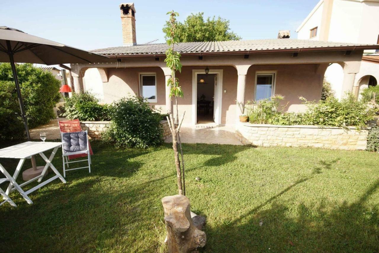 Apartament Apartman Eric Pula Zewnętrze zdjęcie